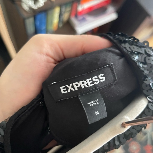 Gorgeous sequin mini dress - Picture 3 of 5